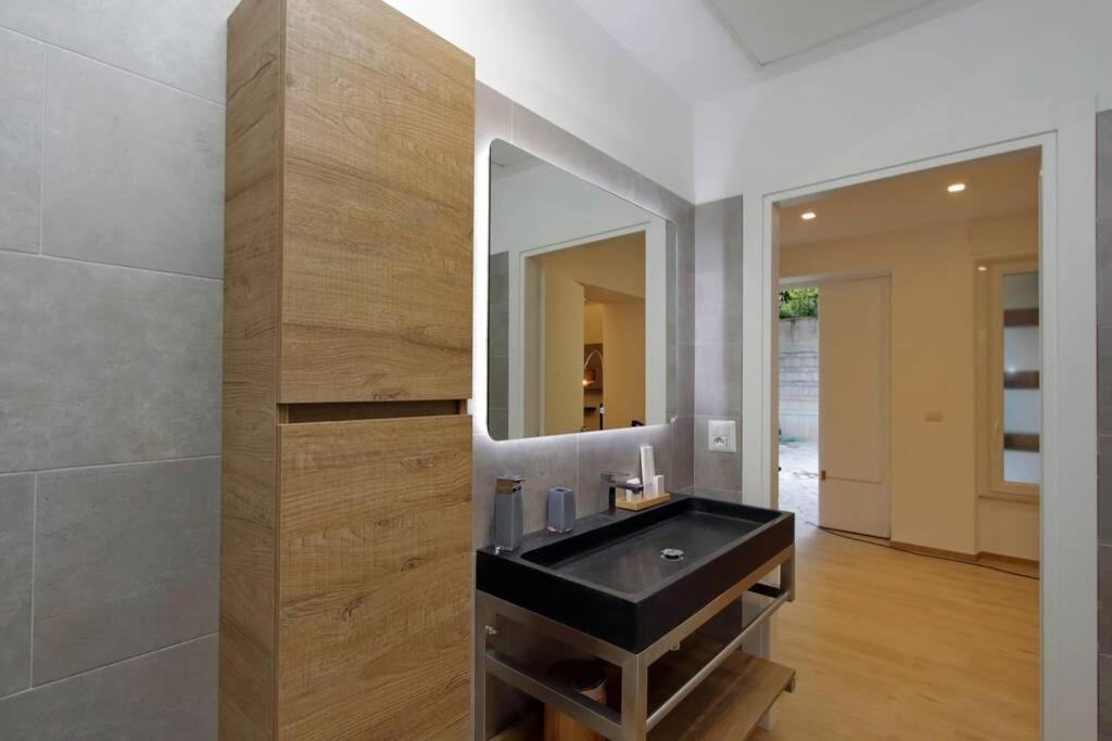 Aventino Contemporary Apartment Roma Ngoại thất bức ảnh