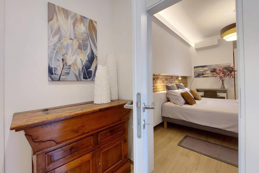 Aventino Contemporary Apartment Roma Ngoại thất bức ảnh