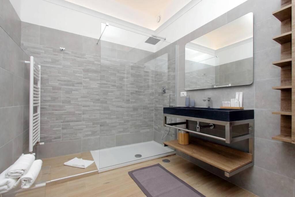 Aventino Contemporary Apartment Roma Ngoại thất bức ảnh