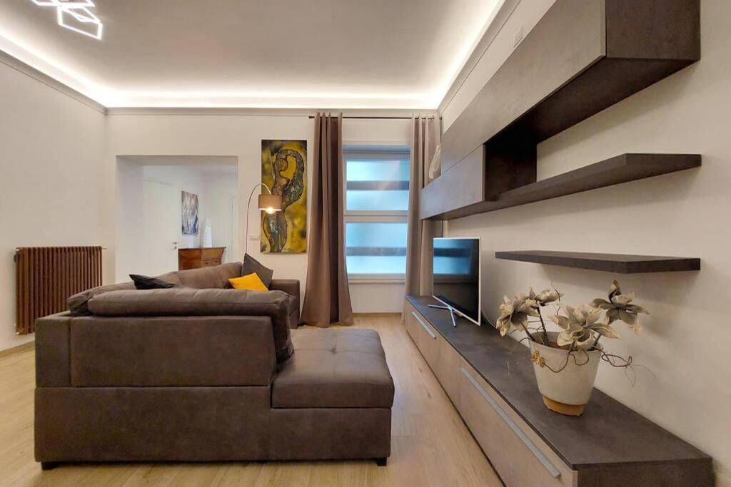 Aventino Contemporary Apartment Roma Ngoại thất bức ảnh