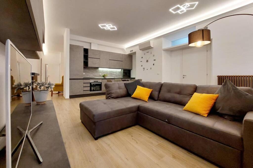 Aventino Contemporary Apartment Roma Ngoại thất bức ảnh