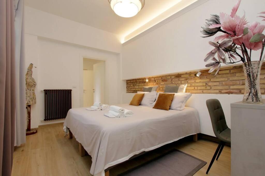 Aventino Contemporary Apartment Roma Ngoại thất bức ảnh