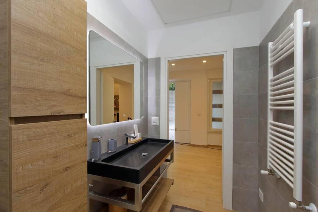 Aventino Contemporary Apartment Roma Ngoại thất bức ảnh